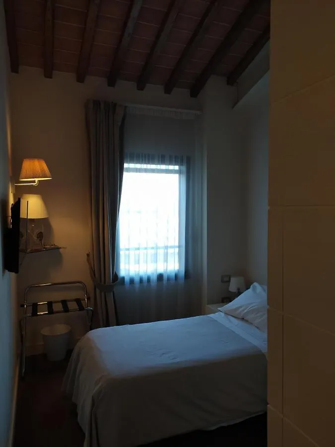 Molo73 Hotel Empoli Italy